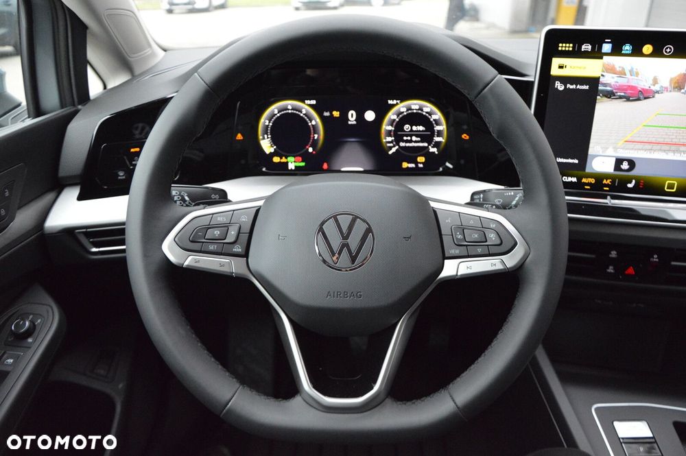 Volkswagen Golf Variant - 11