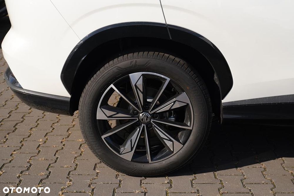 MG HS 1.5T HEV+ Exclusive - 28