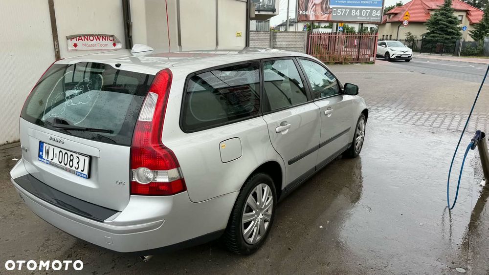 Volvo V50 2.4D5 - 2