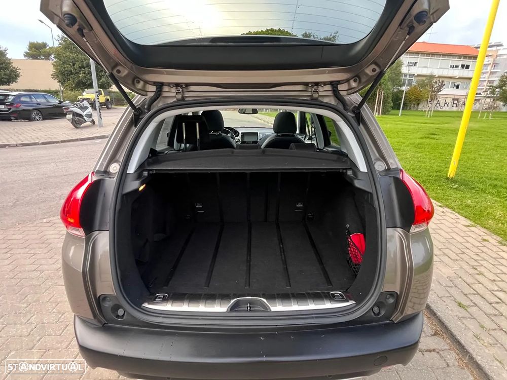 Peugeot 2008 1.6 e-HDi Allure 2-Tronic - 7