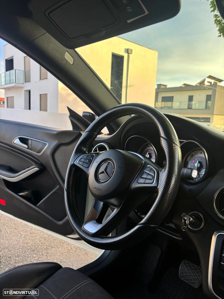 Mercedes-Benz CLA 180 d 7G-DCT Urban - 26