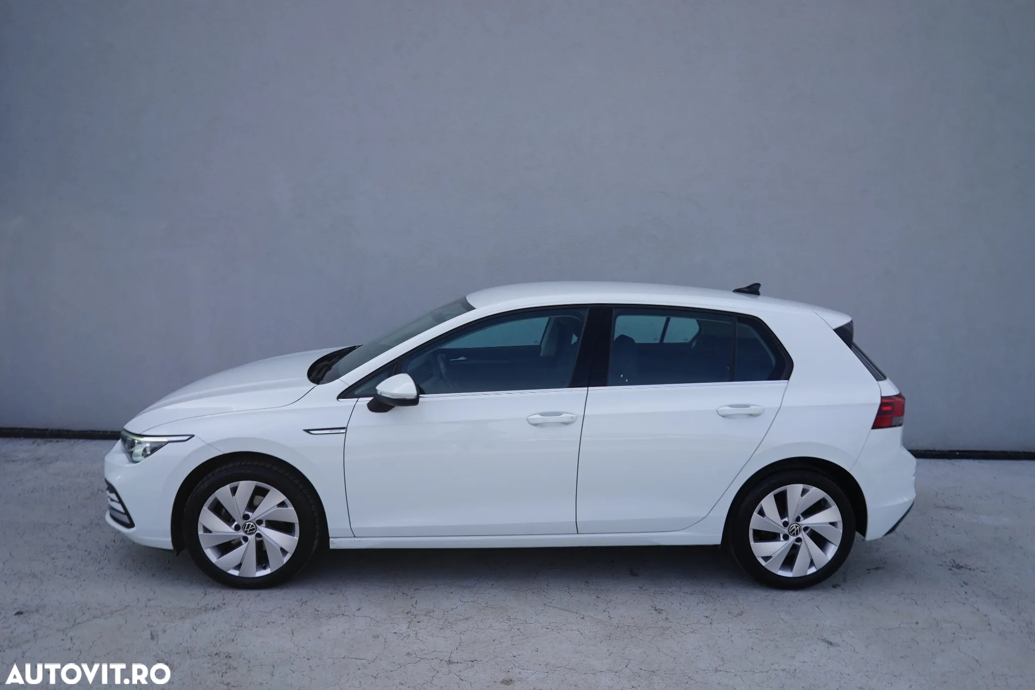 Volkswagen Golf 2.0 TDI DSG Style - 3