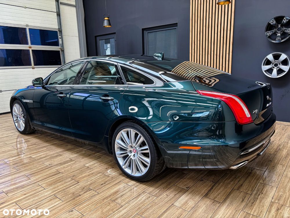 Jaguar XJ 3.0 D V6 Premium Luxury - 11
