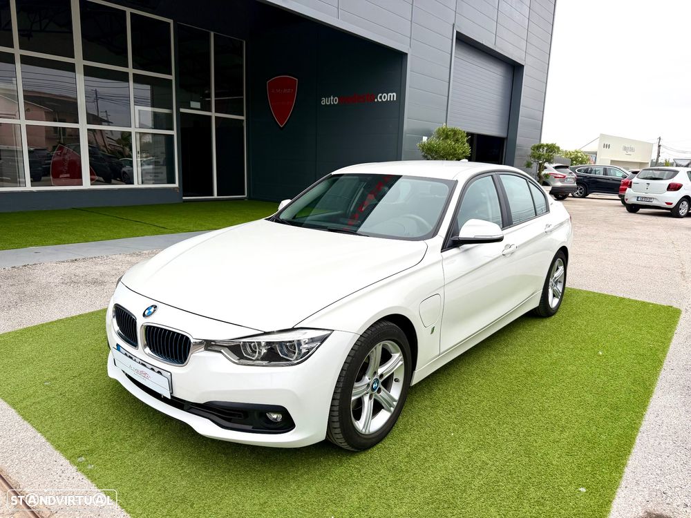 BMW 330 e iPerformance Advantage - 1