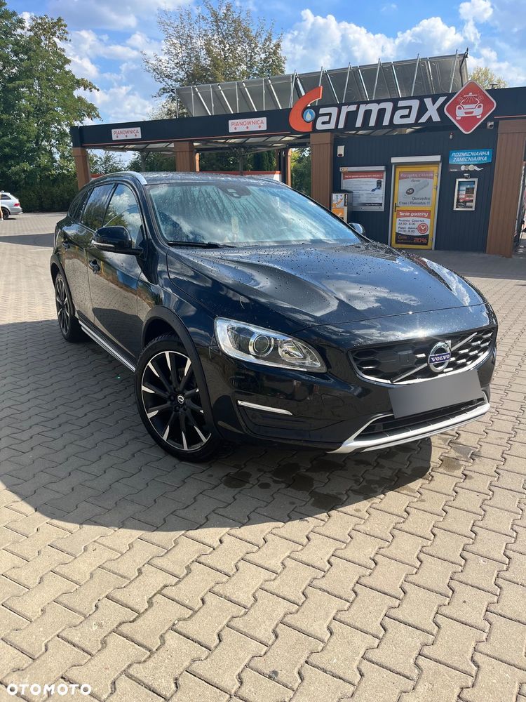 Volvo V60 2016 photo 2