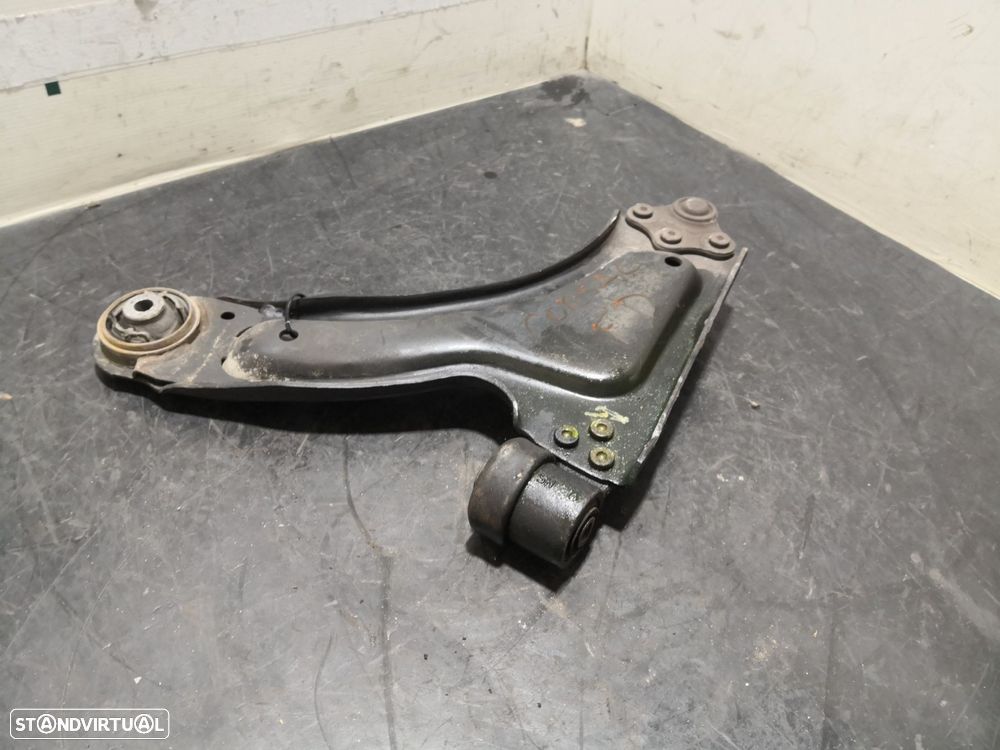 Braço Suspensão Frente Dto Opel Corsa C (X01) - 3