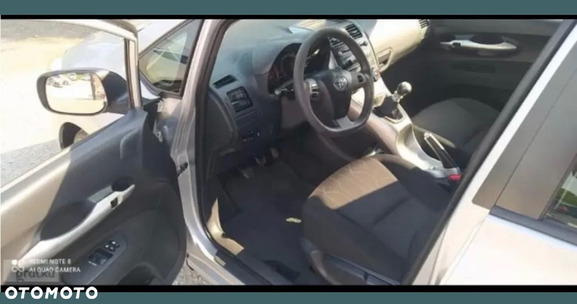 Toyota Auris 1.4 D-4D Luna - 6