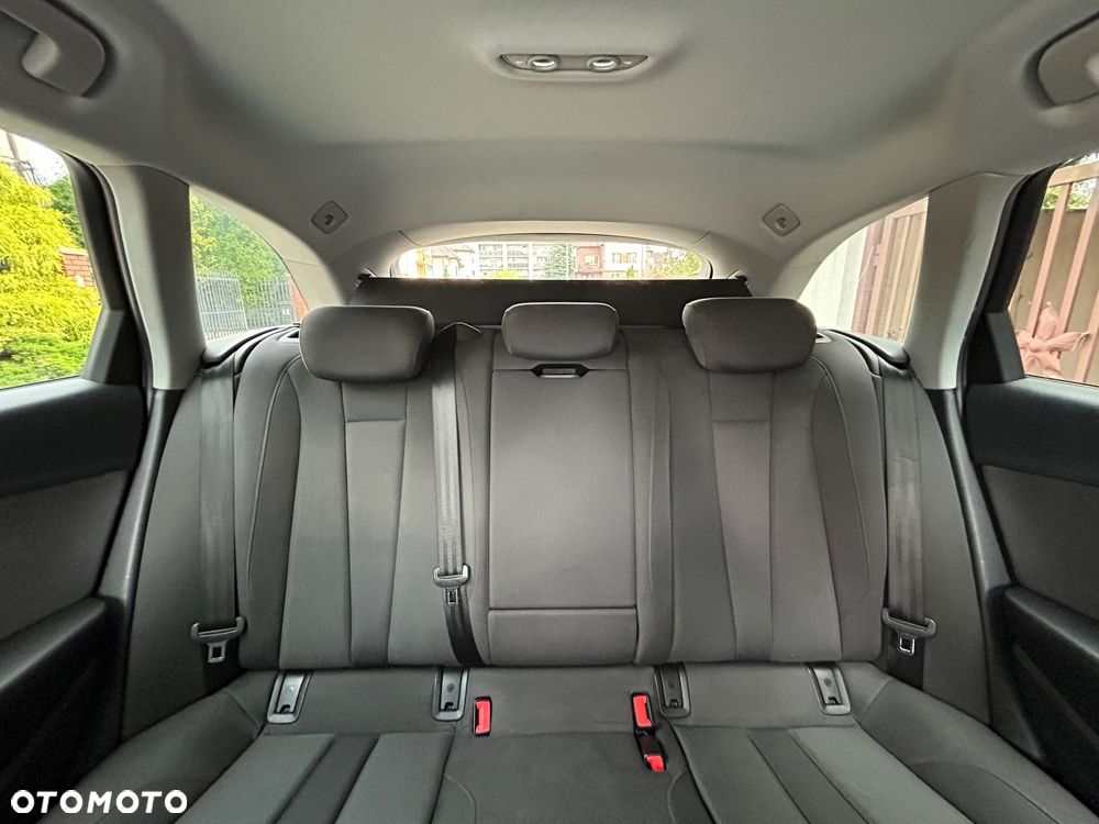 Audi A4 Avant 40 TDI Quattro S Line S tronic - 33