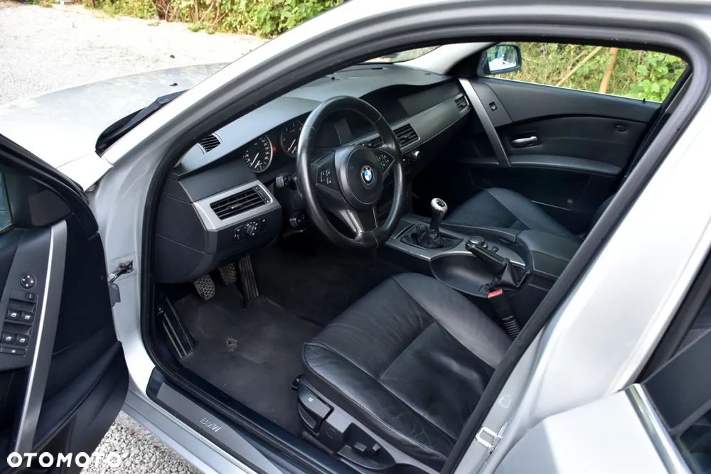 BMW Seria 5 - 34