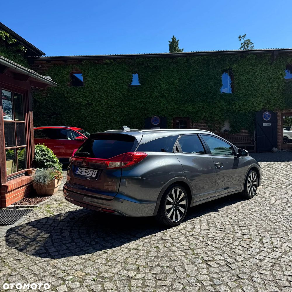 Honda Civic 1.8 Lifestyle (ADAS / Connect+) - 6