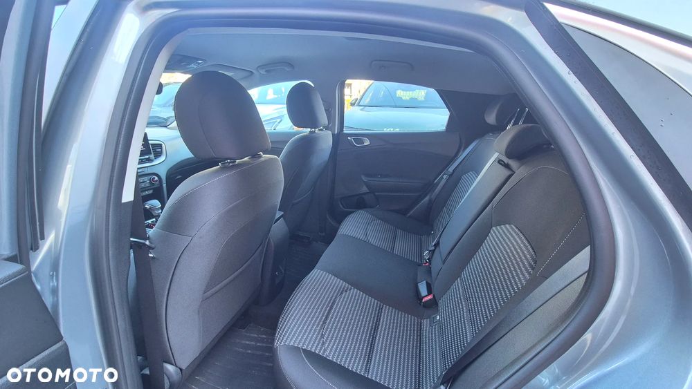 Kia XCeed 1.6 T-GDI M DCT - 16