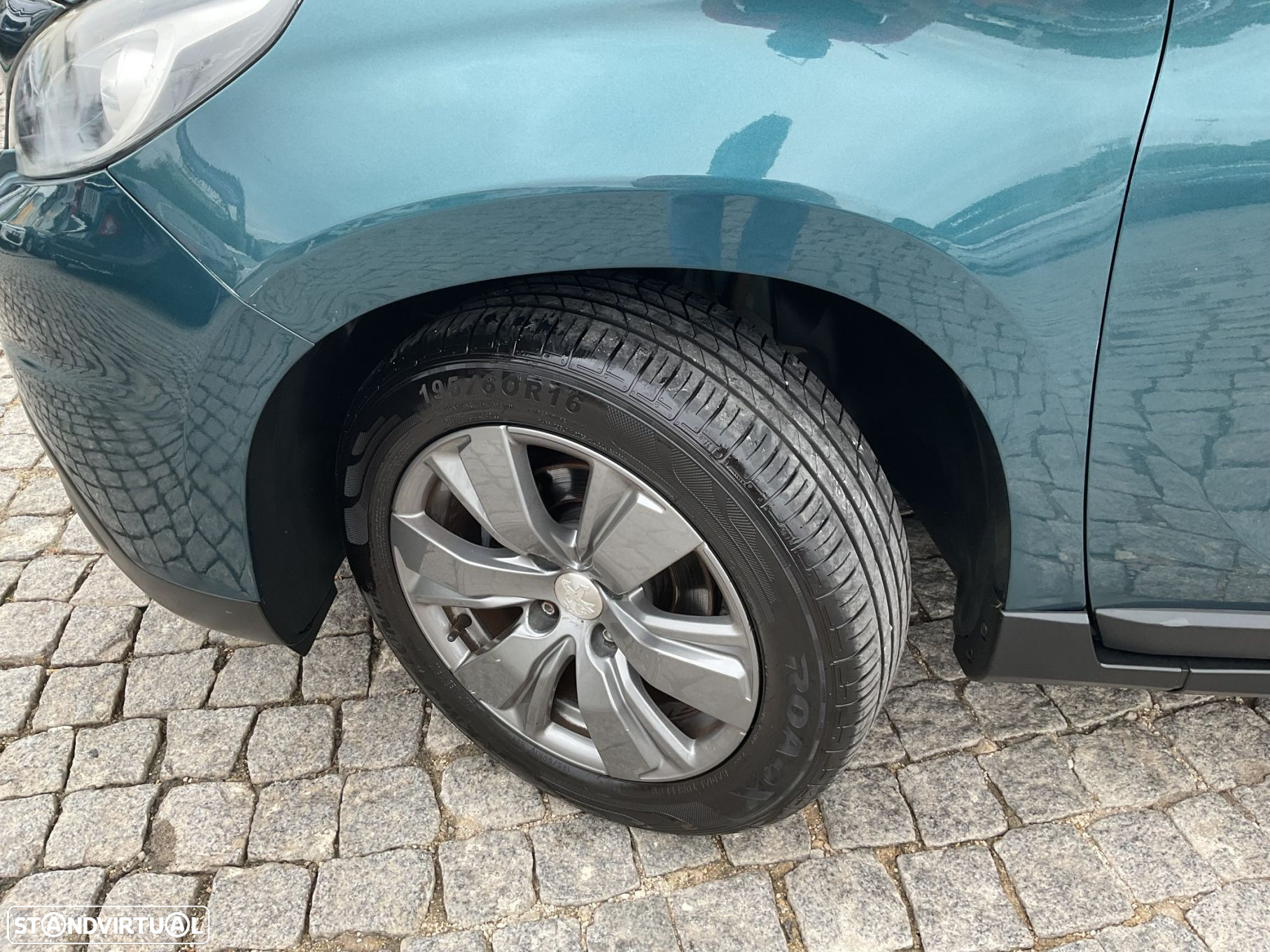 Peugeot 2008 1.6 BlueHDi Allure - 22