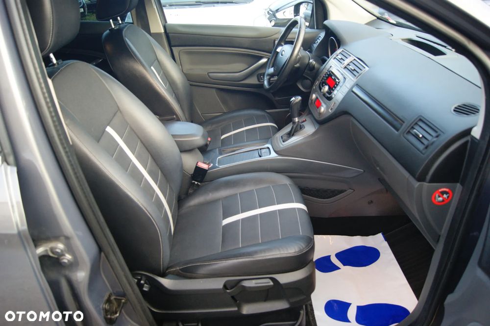 Ford Kuga 2.0 TDCi 4WD Titanium - 35