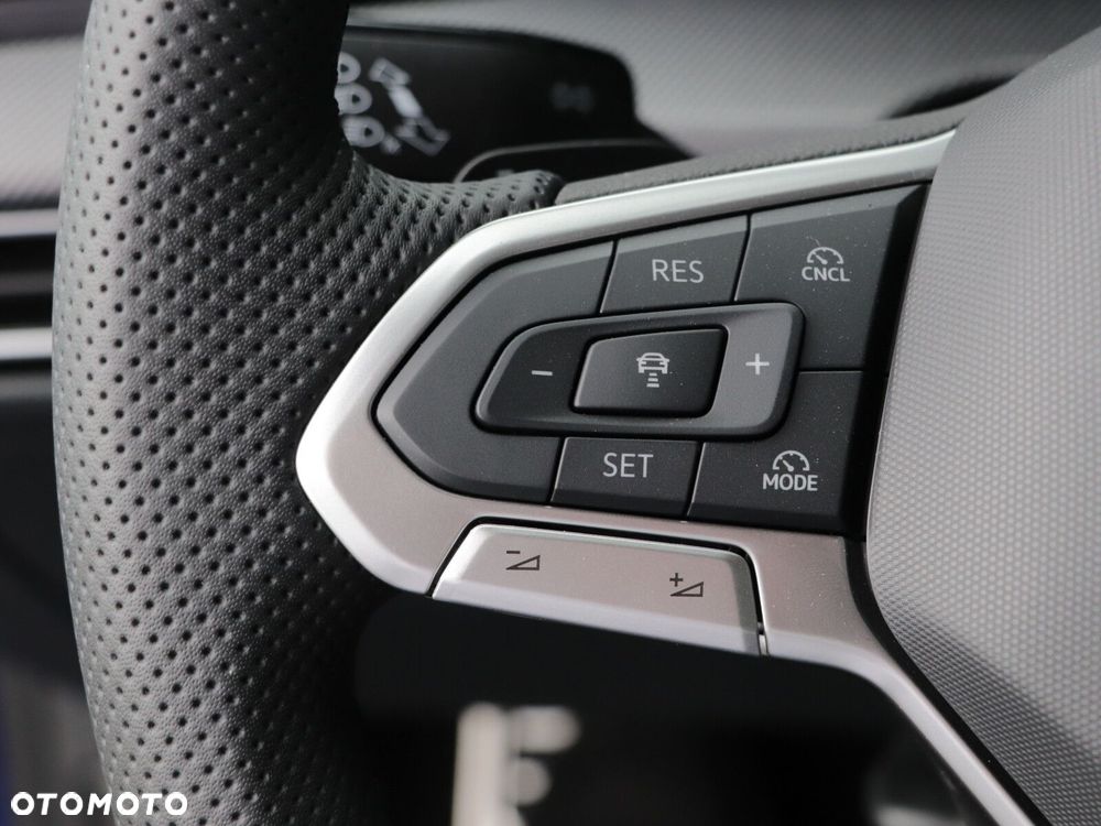 Volkswagen Golf - 21