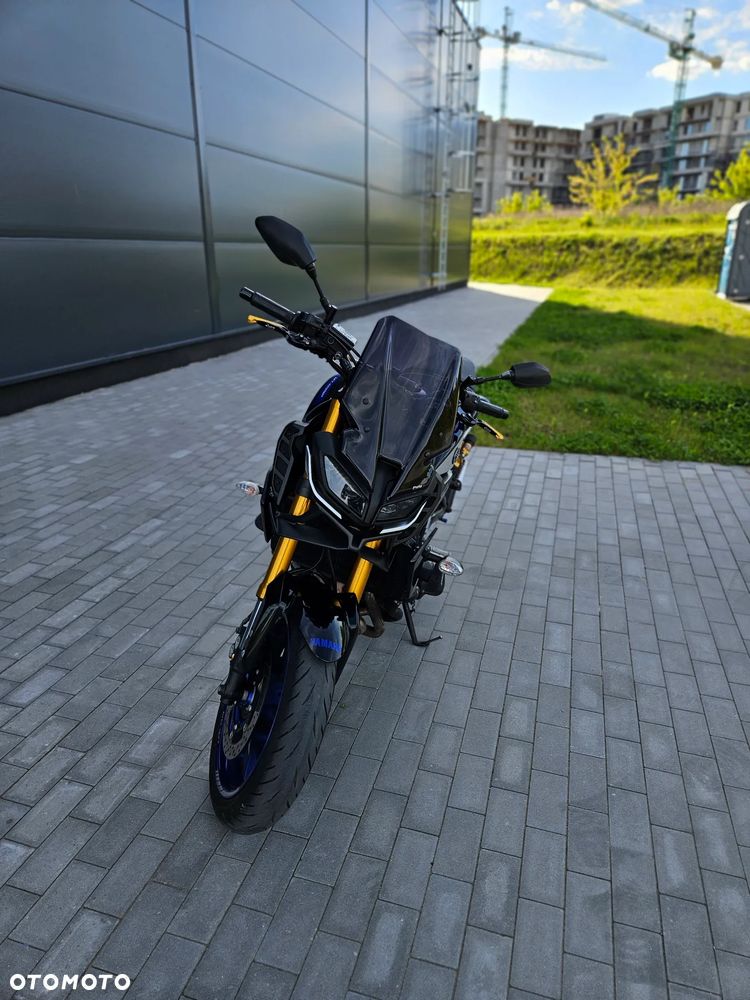 Yamaha MT - 6