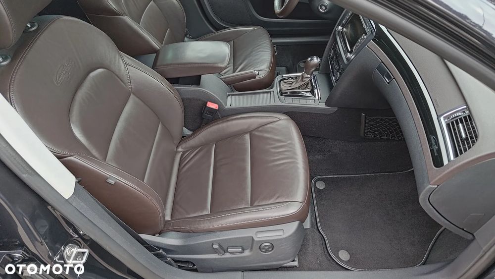 Skoda Superb 2.0 TDI L&K DSG - 23