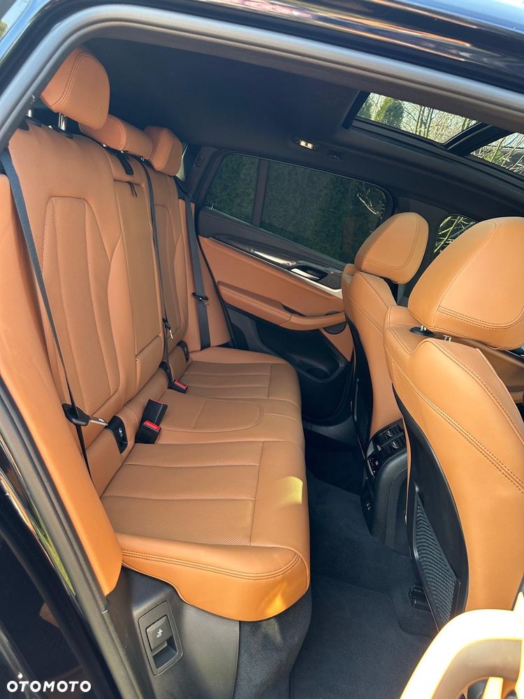 BMW X4 X4M - 11