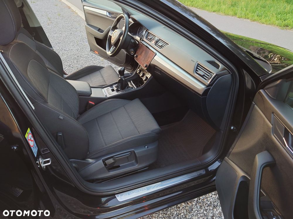 Skoda Superb 2.0 TDI Ambition - 19