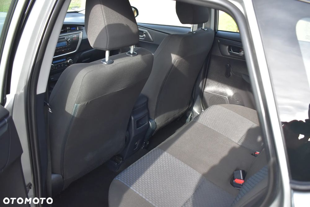 Toyota Auris - 22
