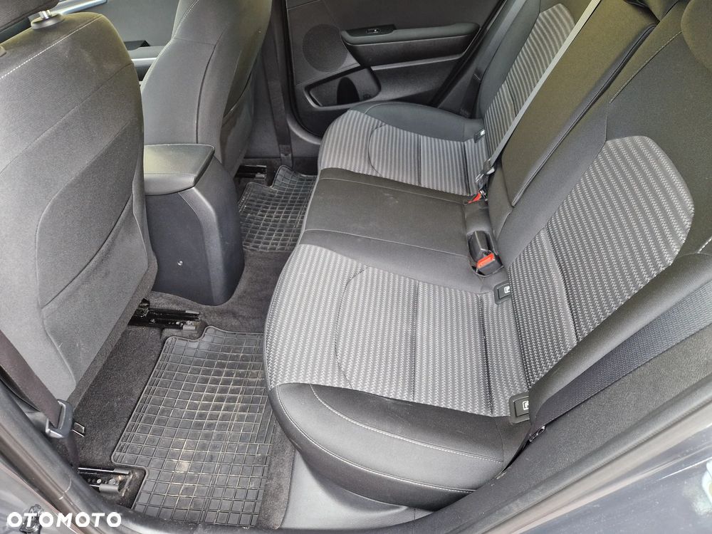 Kia Ceed 1.5 T-GDI M DCT - 32