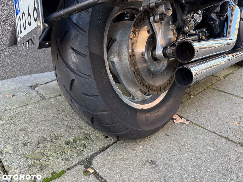 Honda VTX - 13