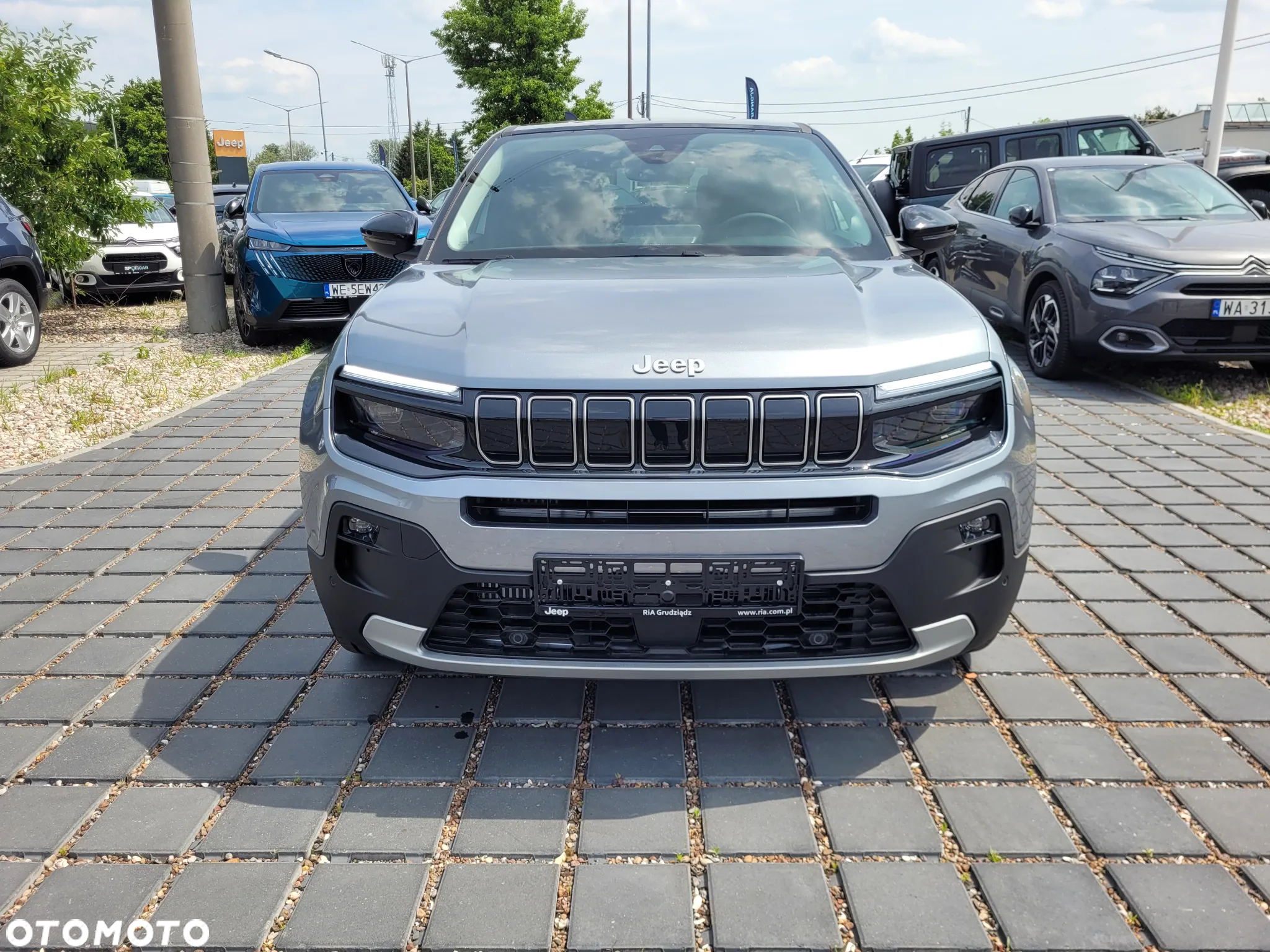 Jeep Avenger 1.2 T3 mHEV Summit FWD eDCT6 - 24