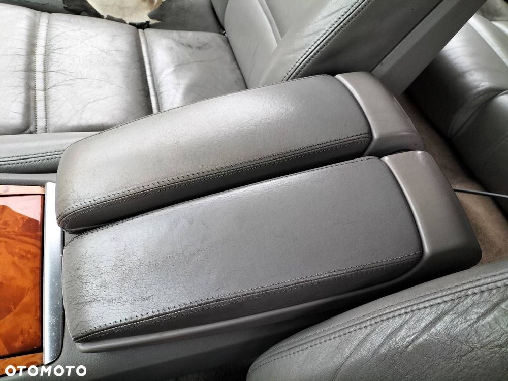 TUNEL ŚRODKOWY PODŁOKIETNIK AUDI A8 D3 - 1