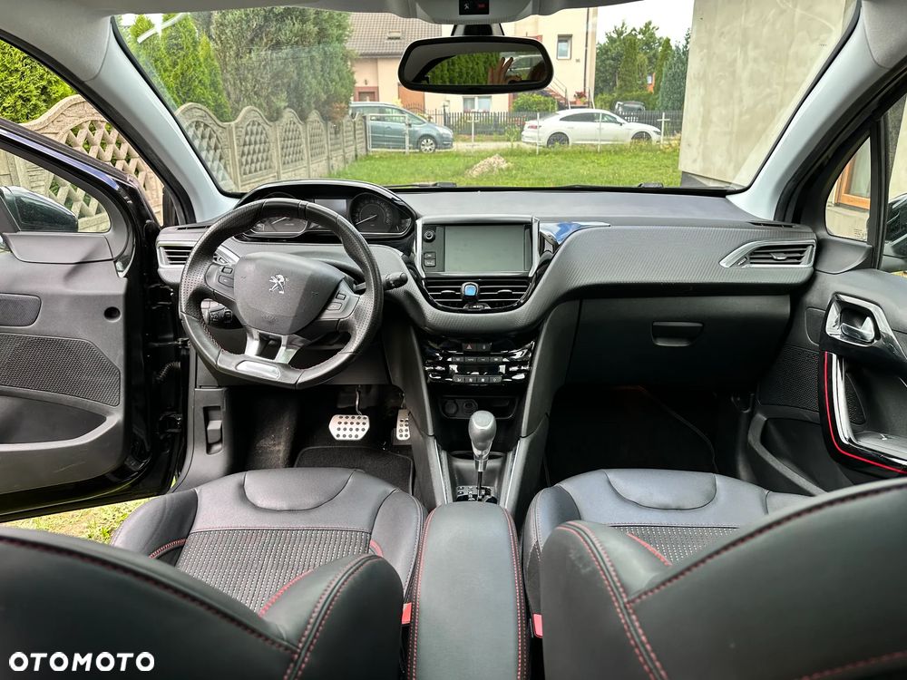 Peugeot 208 - 26