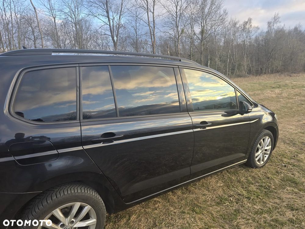 Volkswagen Touran 2.0 TDI BMT Comfortline - 20