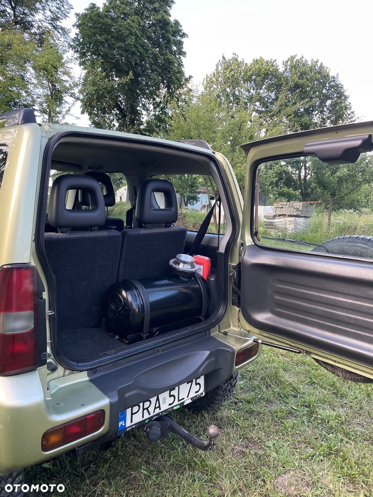 Suzuki Jimny - 16