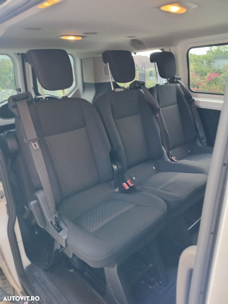 Ford Tourneo Custom - 3