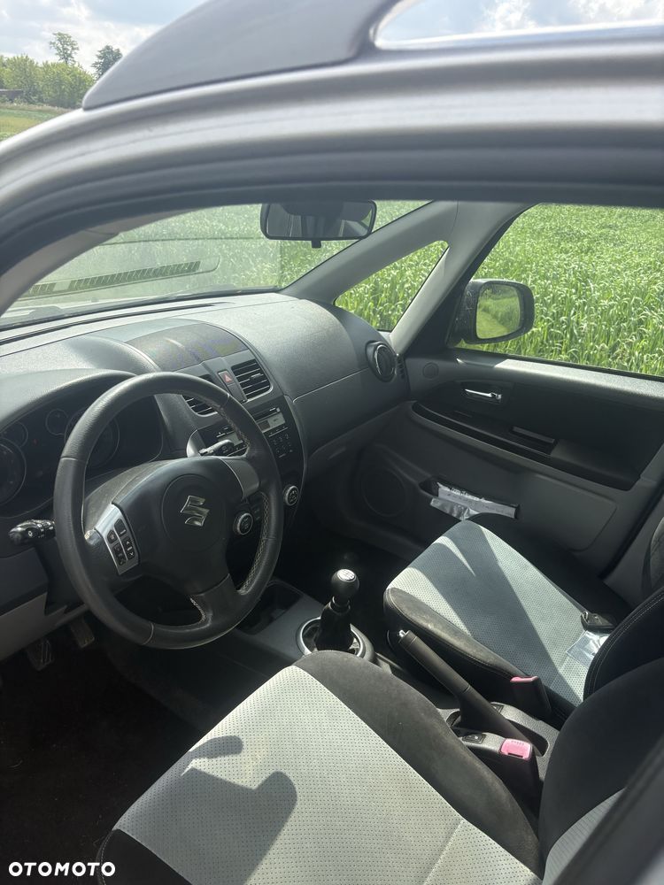 Suzuki SX4 - 7
