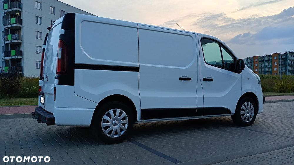 Opel vivaro - 9