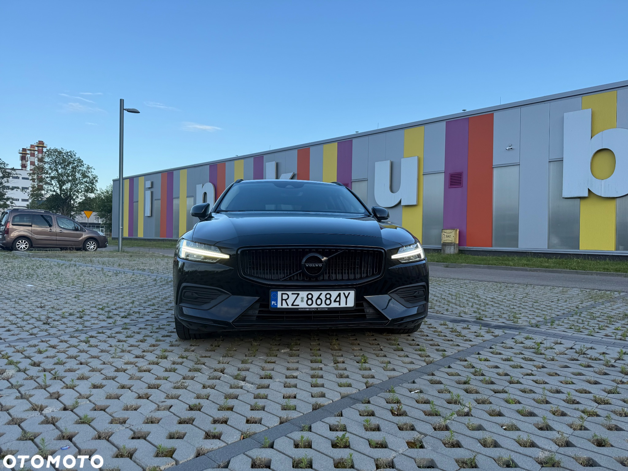Volvo V60 D3 Momentum - 4