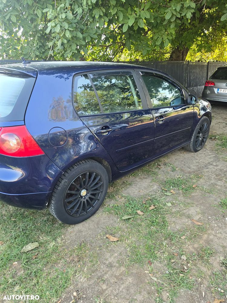 Volkswagen Golf 2.0 TDI DSG Comfortline - 4