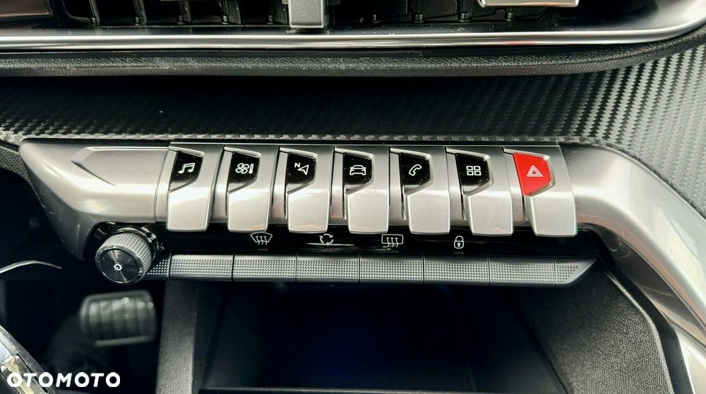 Peugeot 3008 1.2 PureTech Crossway S&S EAT6 - 17