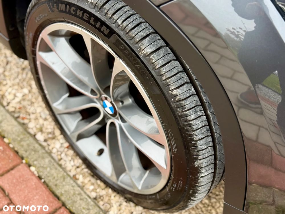 BMW X1 xDrive25d Sport Line - 14