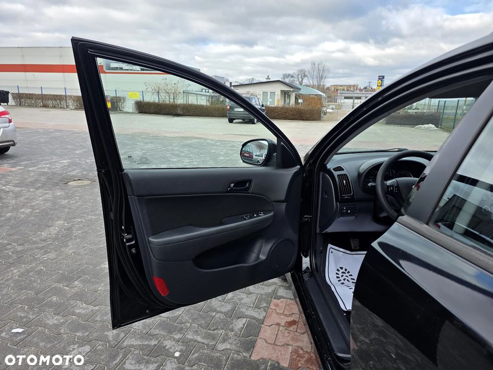 Hyundai i30 1.4 Blue Comfort - 10