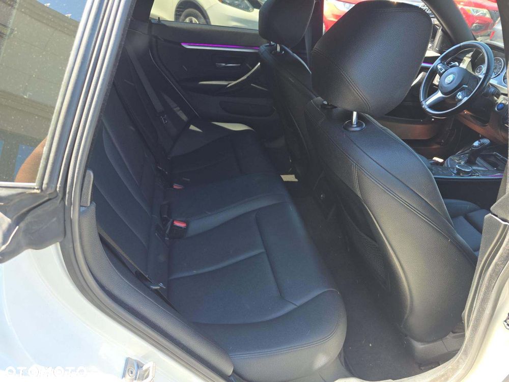 BMW Seria 4 440i M Sport - 8