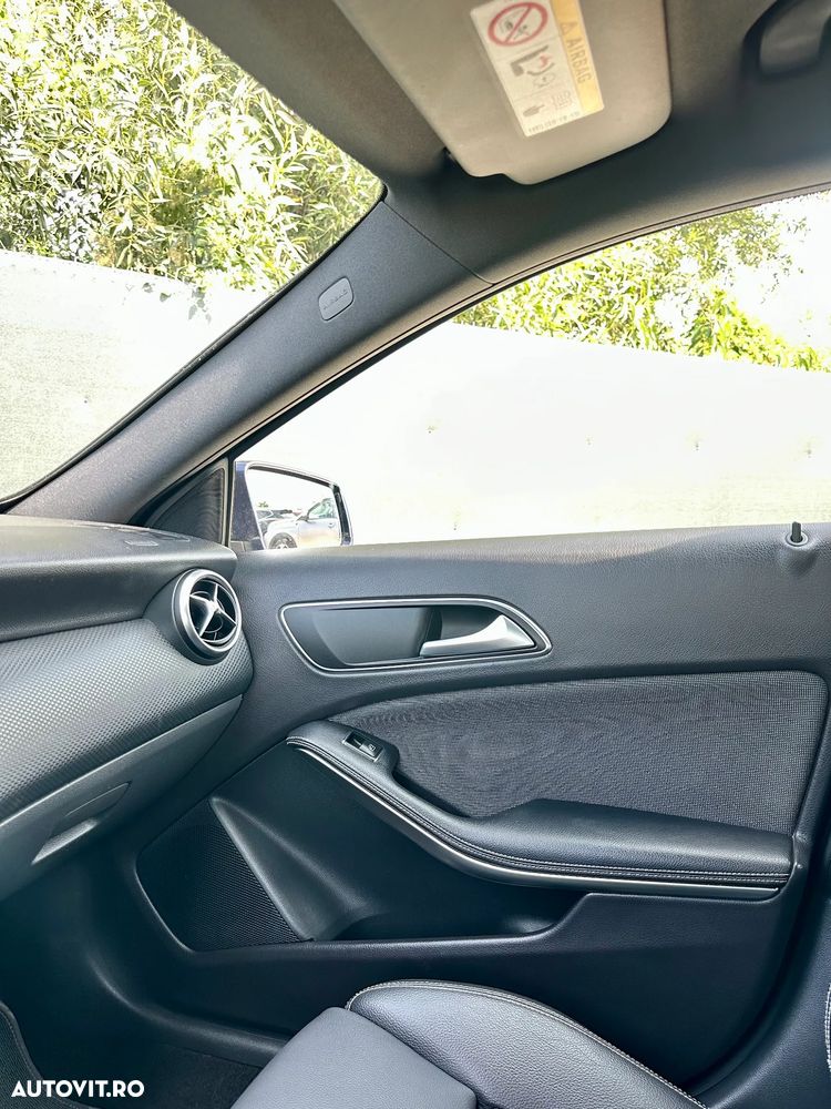 Mercedes-Benz A 160 - 30