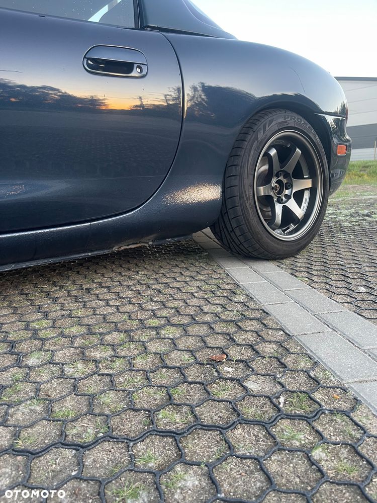 Mazda MX-5 1.6i 16V - 24