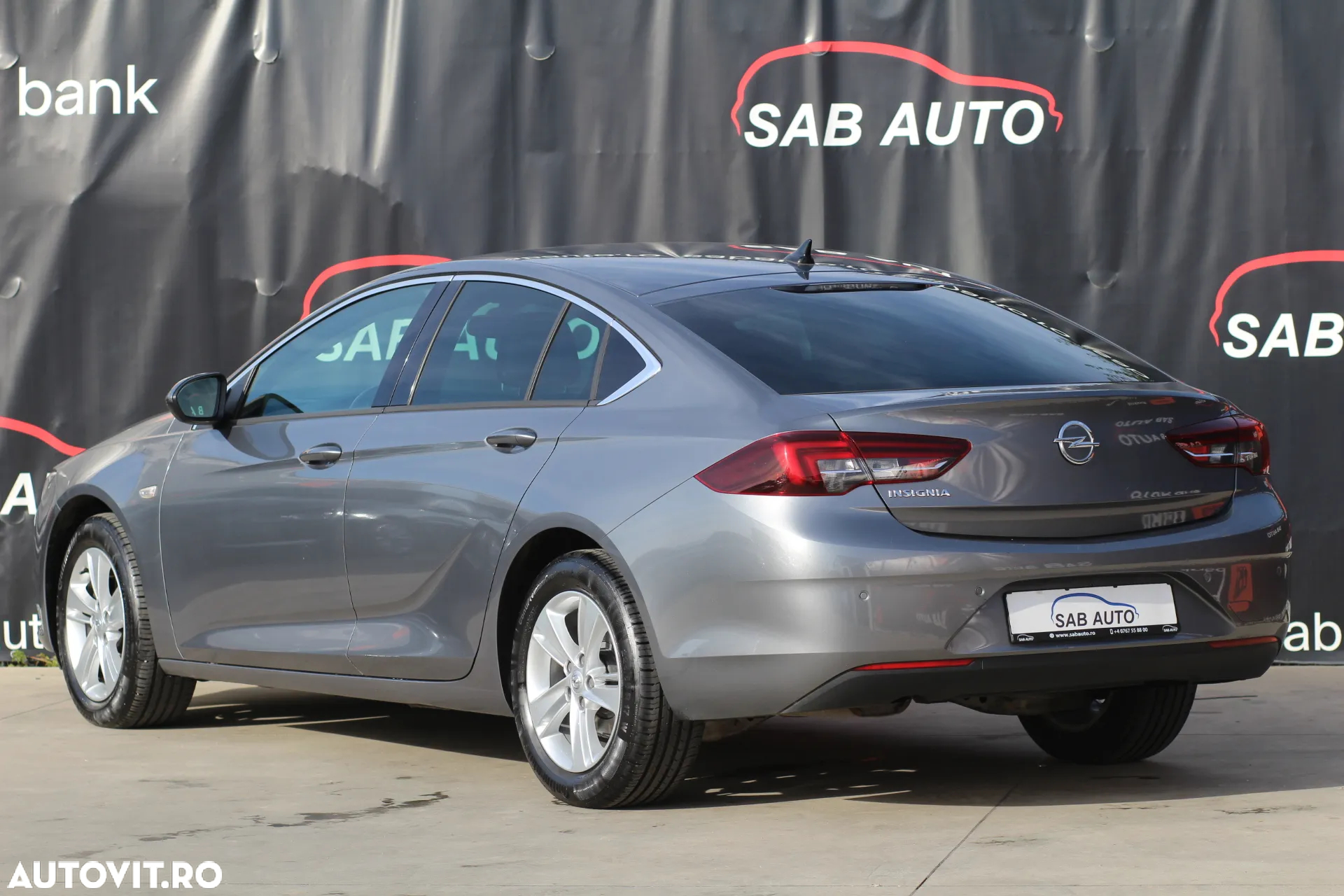 Opel Insignia - 16