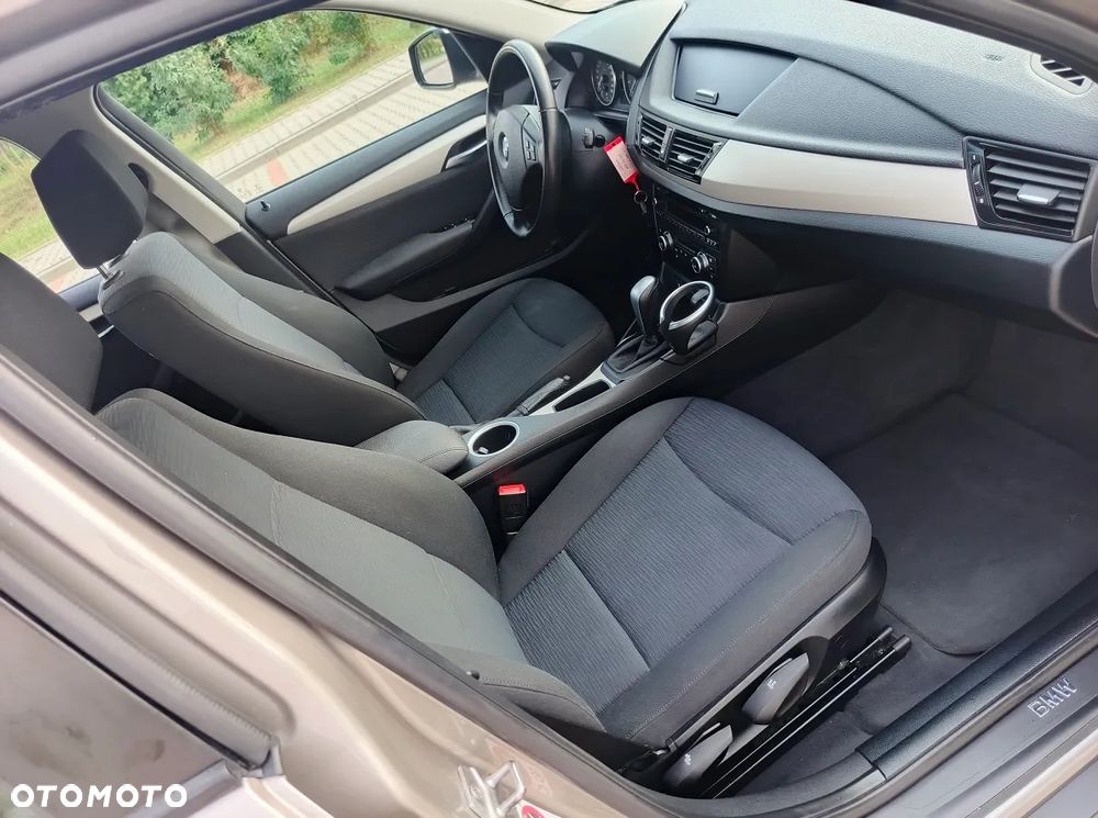 BMW X1 sDrive18i Sport Line - 30