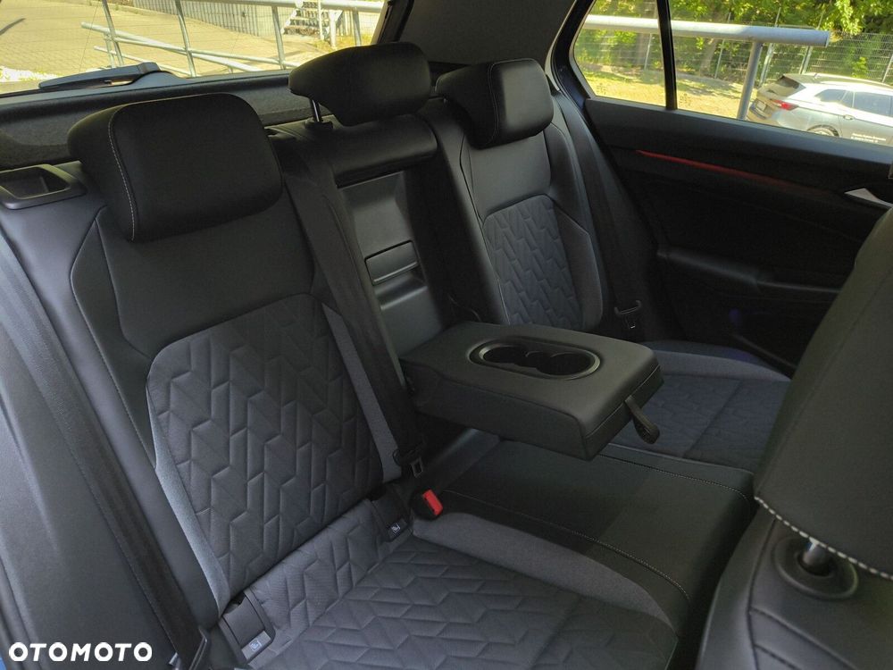 Volkswagen Golf 2.0 TDI Life DSG - 19
