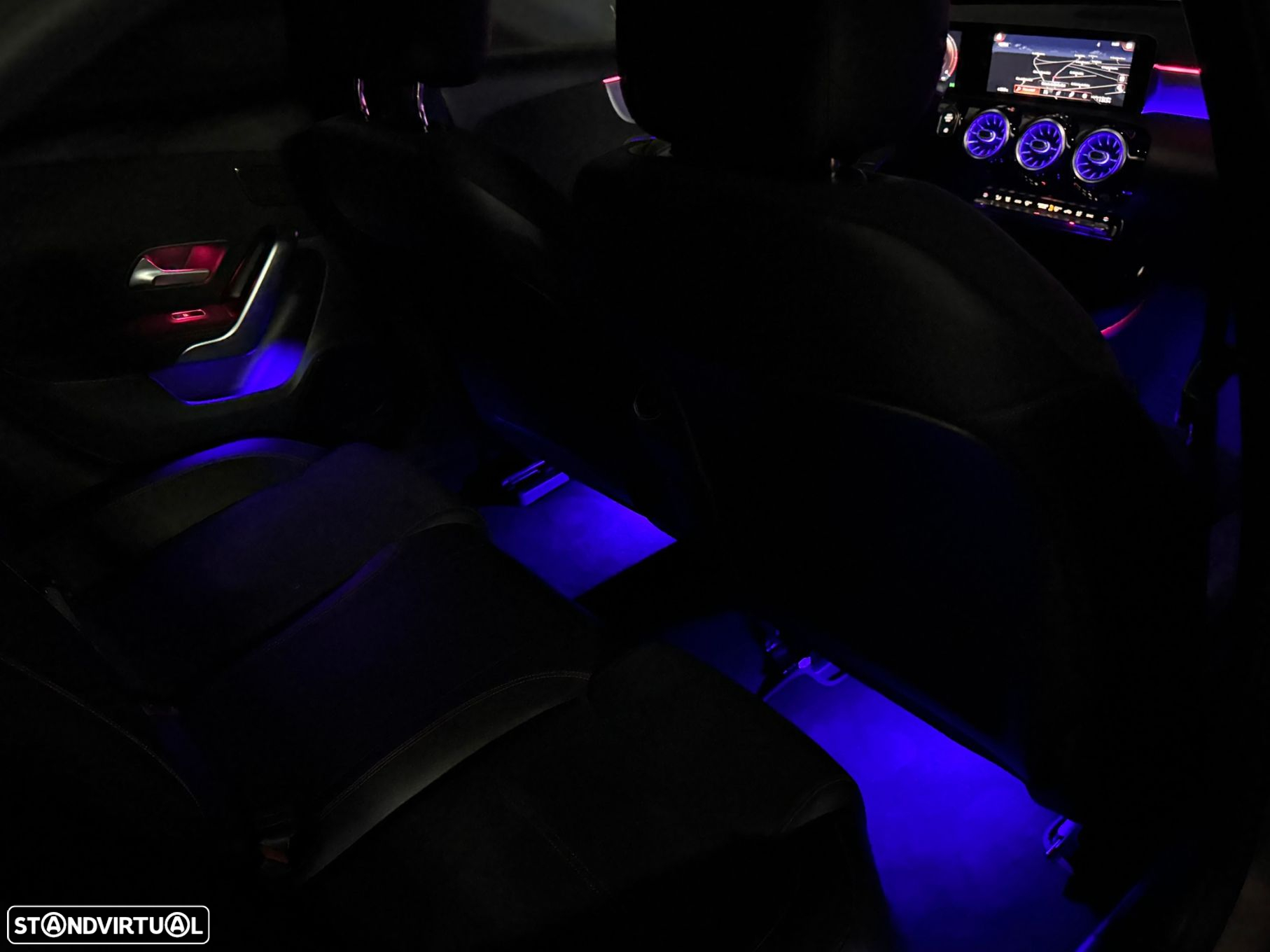 Mercedes-Benz A 200 Limousine d 4Matic 8G-DCT AMG Line - 16