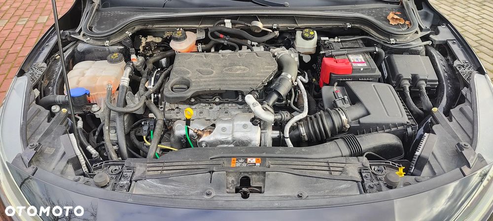 Ford Focus SW 1.5 EcoBlue S&S ST-LINE X - 34