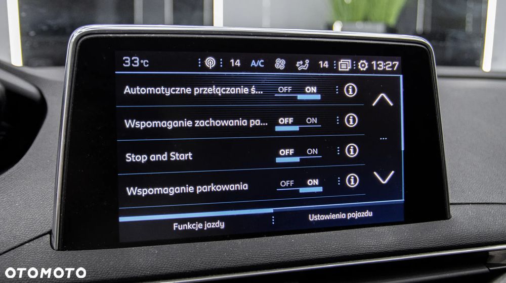 Peugeot 3008 1.2 PureTech Allure S&S - 29