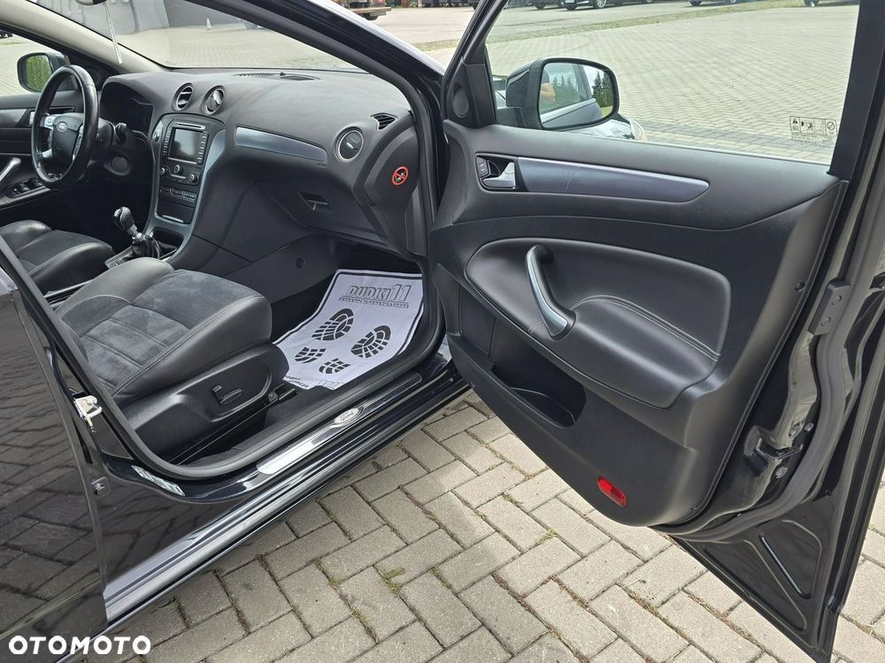 Ford Mondeo - 31