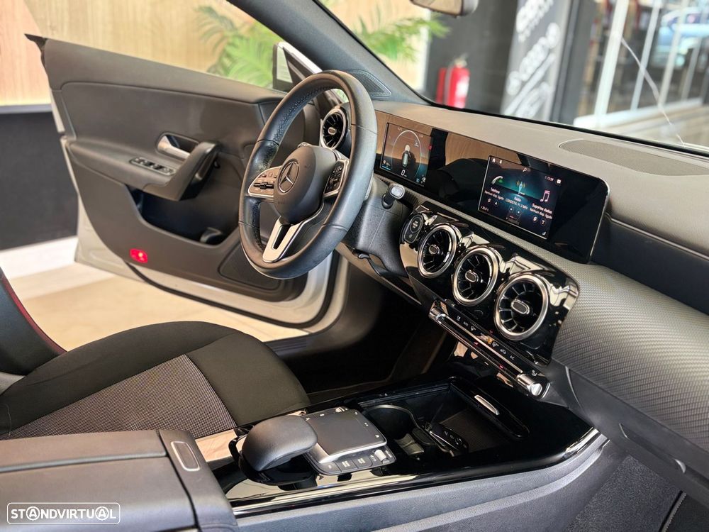 Mercedes-Benz CLA 200 - 10