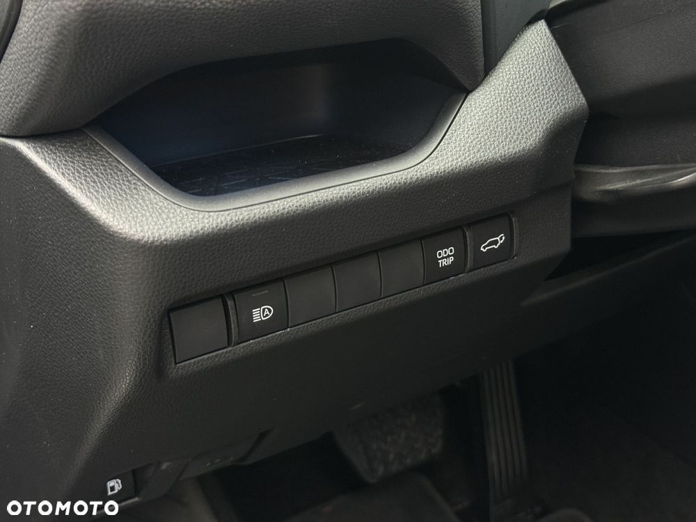 Toyota RAV4 - 24